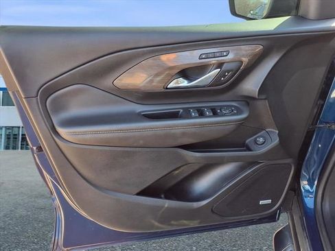 Used 2022 GMC Terrain Denali image 22