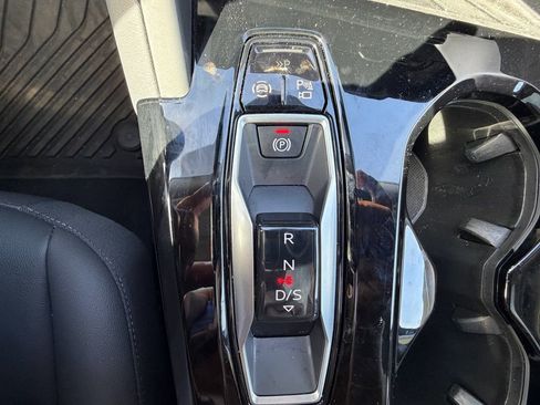 Used 2025 Audi Q5 Premium w/ Convenience Package AWD/4WD image 25