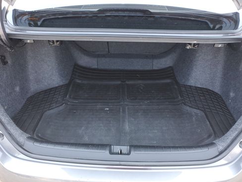Used 2018 Honda Accord Sport image 7