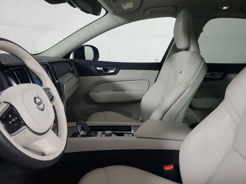 Certified 2023 Volvo XC60 B5 Plus w/ Climate Package AWD/4WD image 24