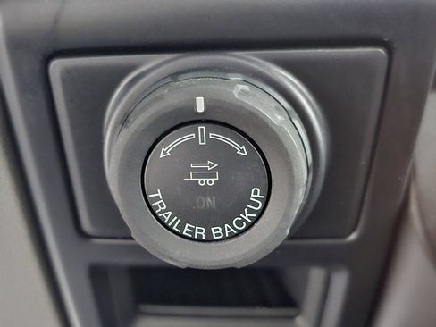 Used 2017 Ford F150 XL w/ Equipment Group 101A Mid AWD/4WD image 20