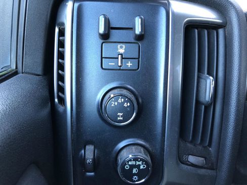 Used 2016 Chevrolet Silverado 2500 LT w/ LT Convenience Package image 12