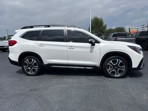 Used 2023 Subaru Ascent Limited w/ Technology Package AWD/4WD image 7