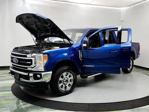 Used 2022 Ford F250 Lariat w/ Lariat Value Package image 9