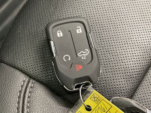 Used 2021 Chevrolet Silverado 2500 LTZ w/ LTZ Convenience Package image 28