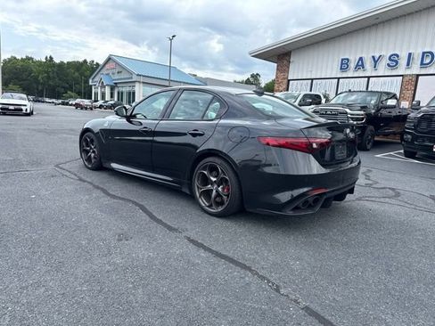 Used 2019 Alfa Romeo Giulia Quadrifoglio w/ Driver Assist Dynamic Package RWD image 7