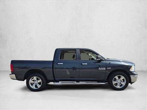 Used 2017 RAM 1500 Big Horn AWD/4WD image 4