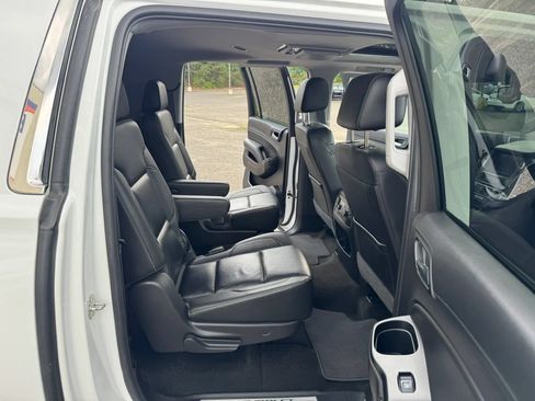 Used 2017 Chevrolet Suburban LT AWD/4WD image 20