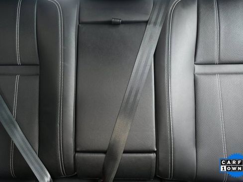 Used 2023 Land Rover Range Rover Velar R-Dynamic S image 12