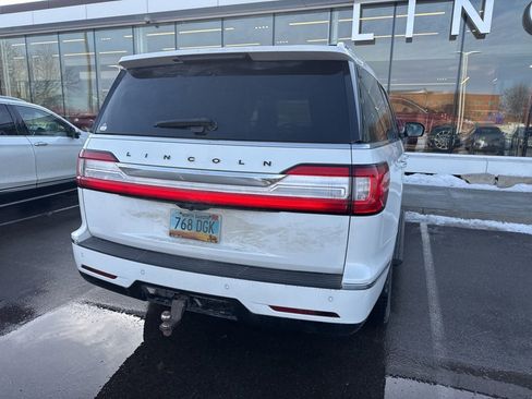 Used 2020 Lincoln Navigator Black Label w/ Cargo Convenience Package image 8