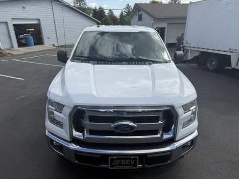 Used 2017 Ford F150 XLT w/ Max Trailer Tow Package image 6