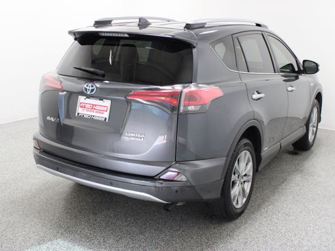 Used 2017 Toyota RAV4 Limited w/ Advanced Technology Package AWD/4WD image 7