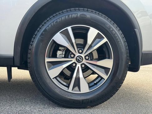 Certified 2024 Nissan Murano SV FWD image 9