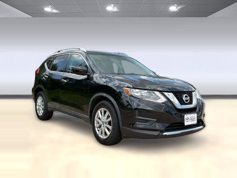 Used 2017 Nissan Rogue SV FWD image 7