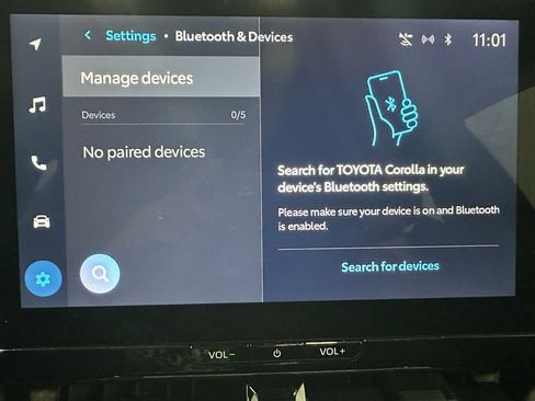 Used 2025 Toyota Corolla SE w/ SE Premium Package image 29