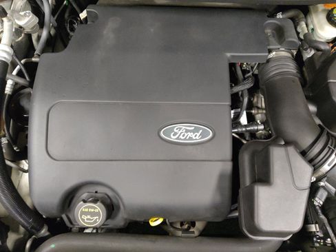 Used 2014 Ford Explorer XLT w/ Equipment Group 202A FWD image 30