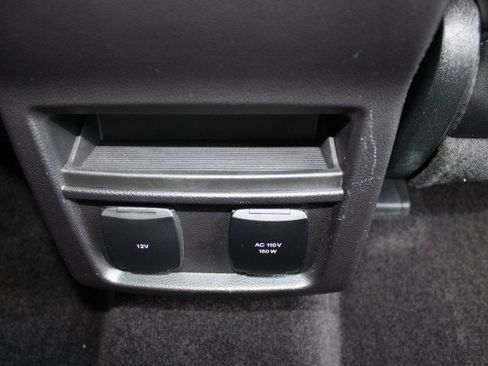 Used 2016 Ford Edge SEL w/ Equipment Group 201A FWD image 18