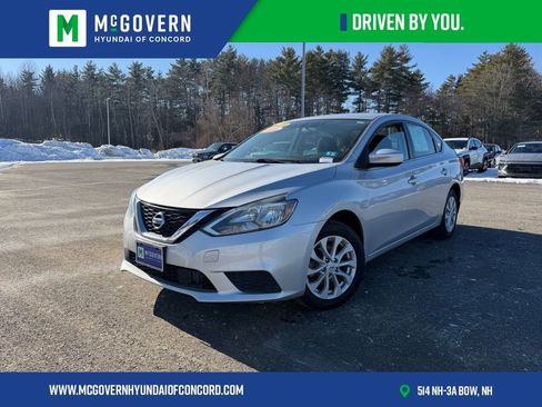 Used 2019 Nissan Sentra SV image 1
