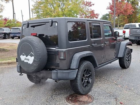 Used 2018 Jeep Wrangler Unlimited Willys Wheeler image 6