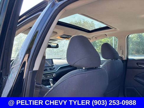 Used 2019 Nissan Altima 2.5 SV FWD image 19