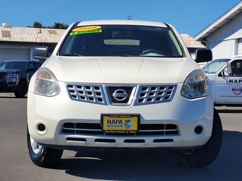 Used 2010 Nissan Rogue S w/ 360 Degree Value Pkg FWD image 2