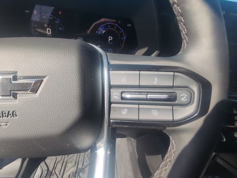 Used 2025 Chevrolet Colorado Trail Boss image 16