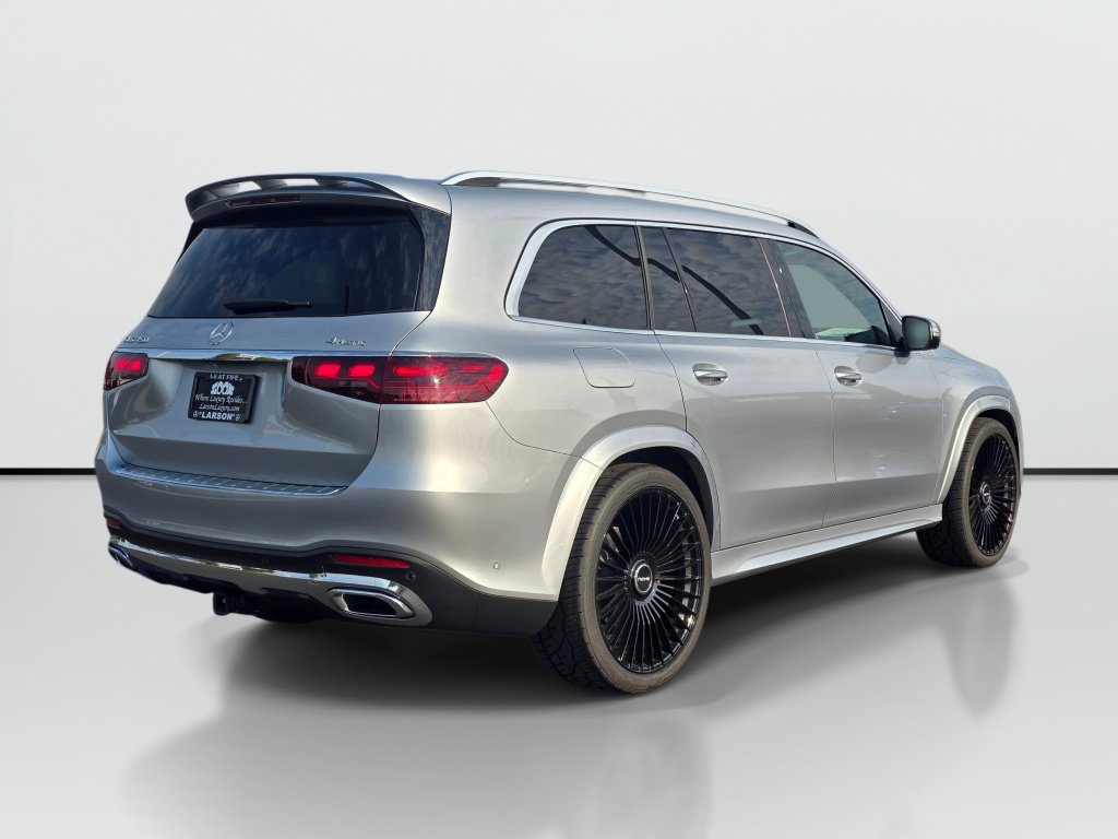 Used 2024 Mercedes-Benz GLS 450 4MATIC image 5