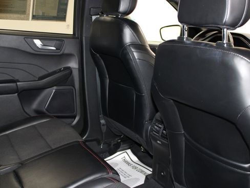 Used 2024 Ford Escape ST-Line image 32