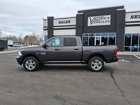 Used 2018 RAM 1500 Express w/ Express Value Package image 8