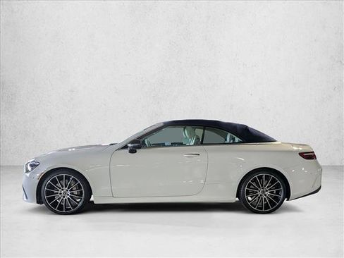 Used 2023 Mercedes-Benz E 450 Cabriolet image 11