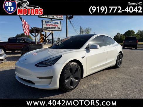 Used 2020 Tesla Model 3 Long Range image 1