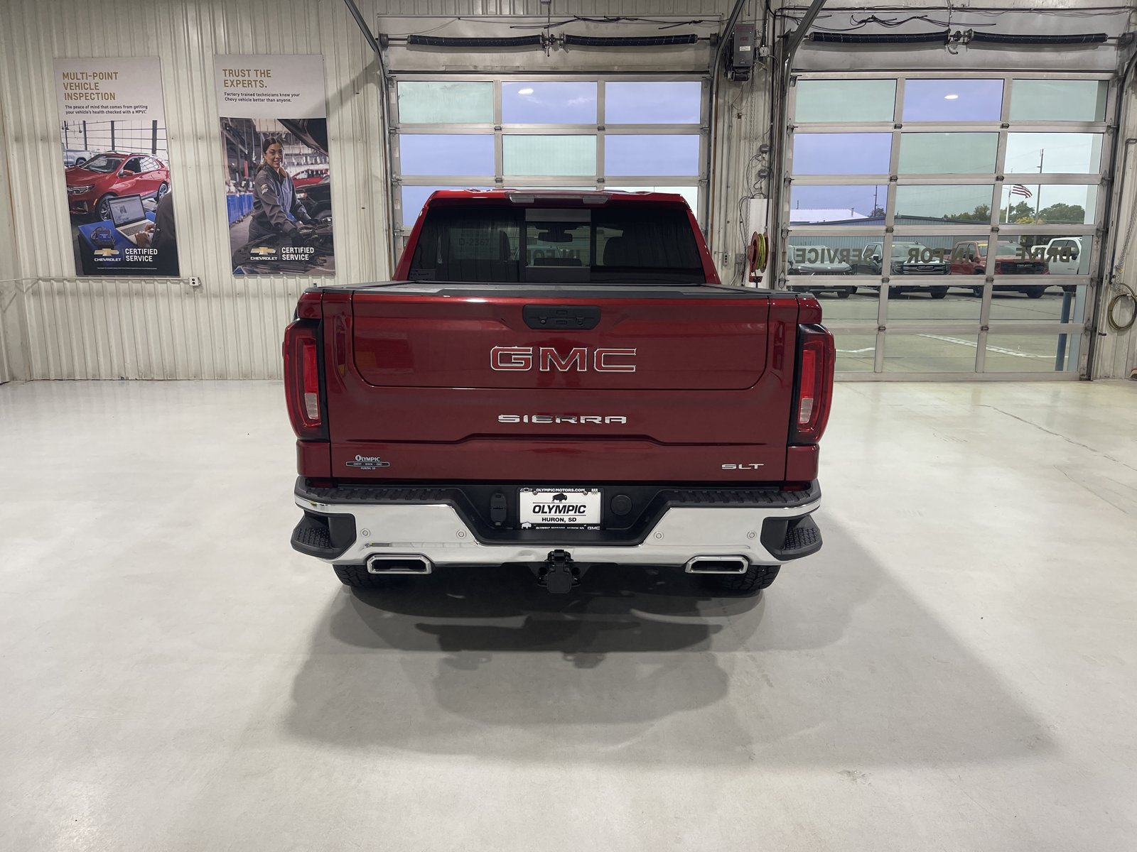 Used 2021 GMC Sierra 1500 SLT w/ SLT Premium Plus Package AWD/4WD image 7