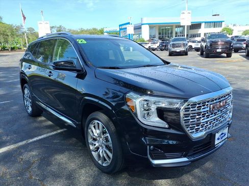 Used 2023 GMC Terrain Denali w/ Denali Premium Package AWD/4WD image 1