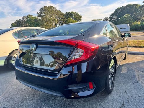 Used 2016 Honda Civic EX image 2