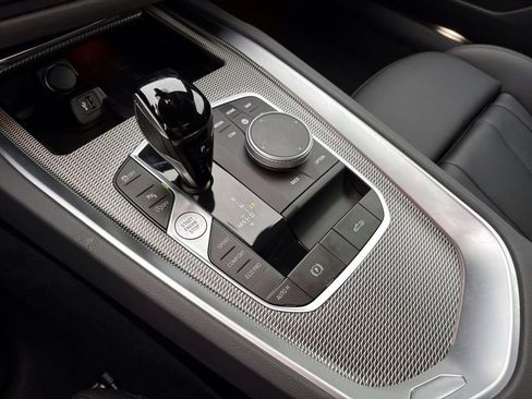 Used 2025 BMW Z4 M40i w/ Premium Package image 23