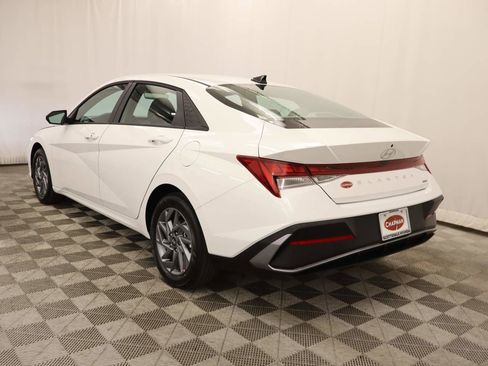 New 2026 Hyundai Elantra Blue FWD image 3