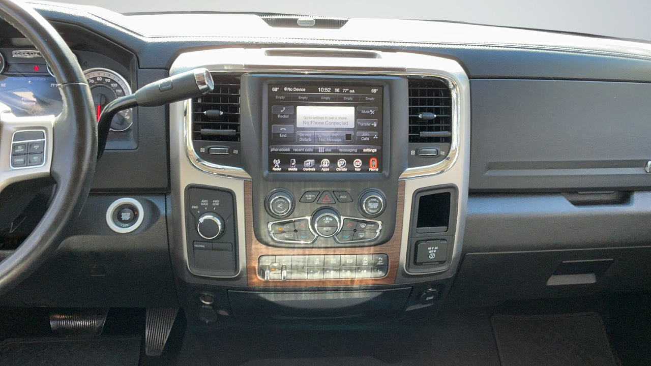 Used 2017 RAM 3500 Laramie w/ Convenience Group AWD/4WD image 8