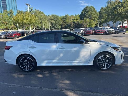 New 2025 Nissan Sentra SR image 8