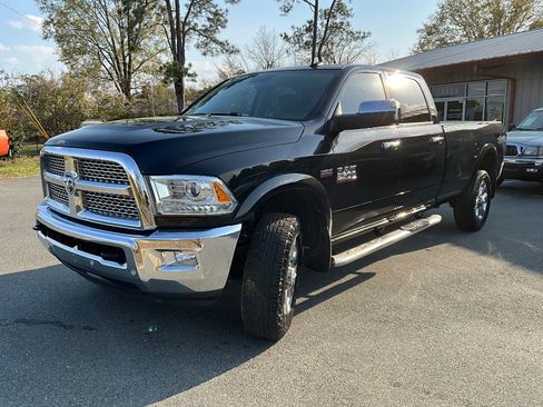 Used 2018 RAM 2500 Laramie w/ Off Road Package AWD/4WD image 9