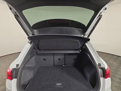 Used 2025 Audi Q3 2.0T Premium image 31