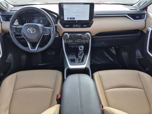 Used 2023 Toyota RAV4 XLE Premium image 13