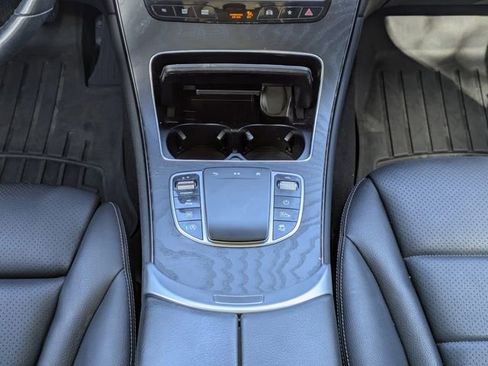 Used 2022 Mercedes-Benz GLC 300 4MATIC image 20