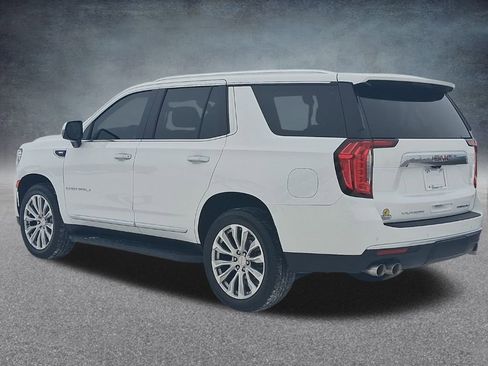 Used 2022 GMC Yukon Denali w/ Advanced Technology Package AWD/4WD image 10