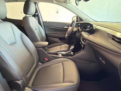 Used 2025 Buick Encore GX Sport Touring w/ Comfort Package FWD image 25