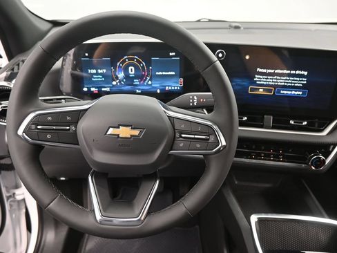 New 2026 Chevrolet Equinox LT AWD/4WD image 9