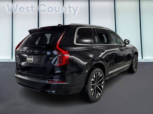 New 2026 Volvo XC90 B5 Plus w/ Protection Package image 3