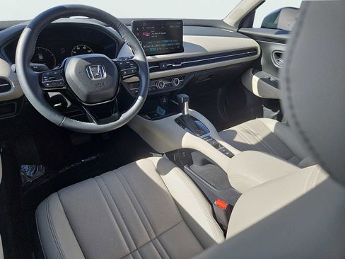 Used 2024 Honda HR-V EX-L image 11