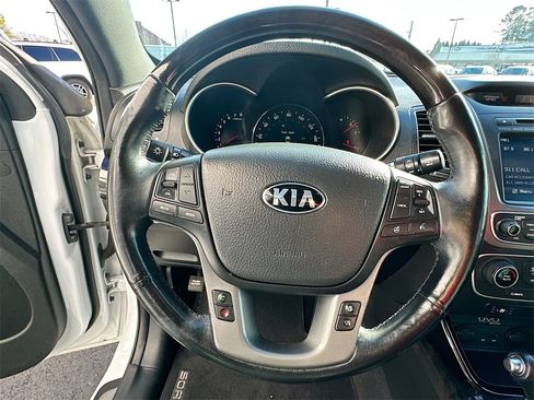 Used 2014 Kia Sorento SX w/ 3rd Row Package image 18