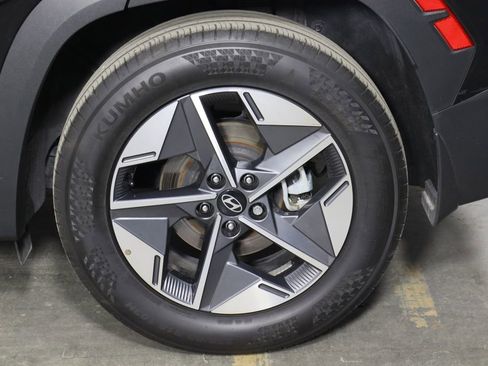 Used 2025 Hyundai Tucson SEL FWD image 37