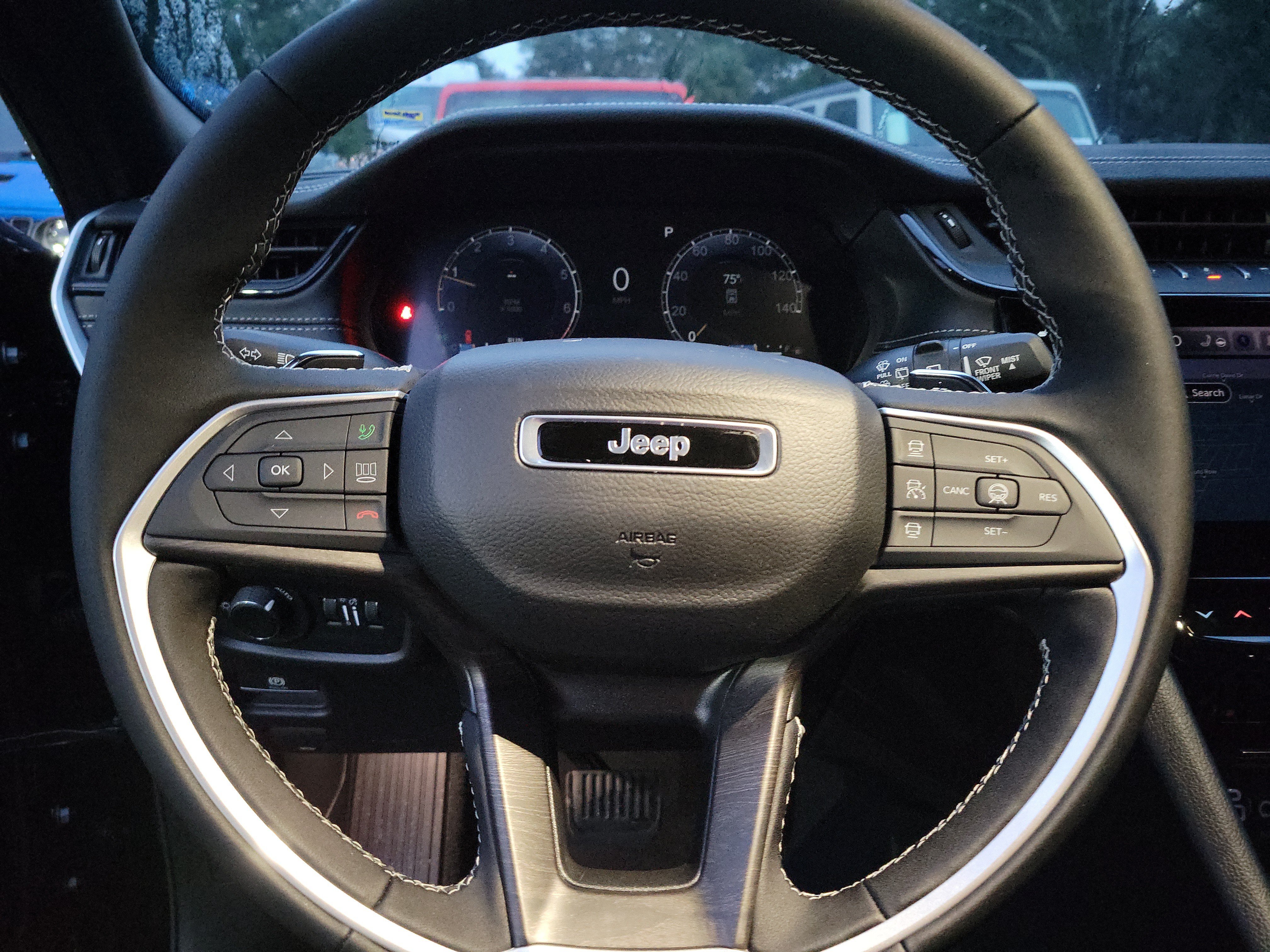 New 2027 Jeep Grand Cherokee Altitude RWD image 16